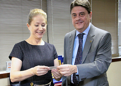 Ex-Ministra Ellen Gracie recebe sua Carteira de Advogado na OAB/RJ